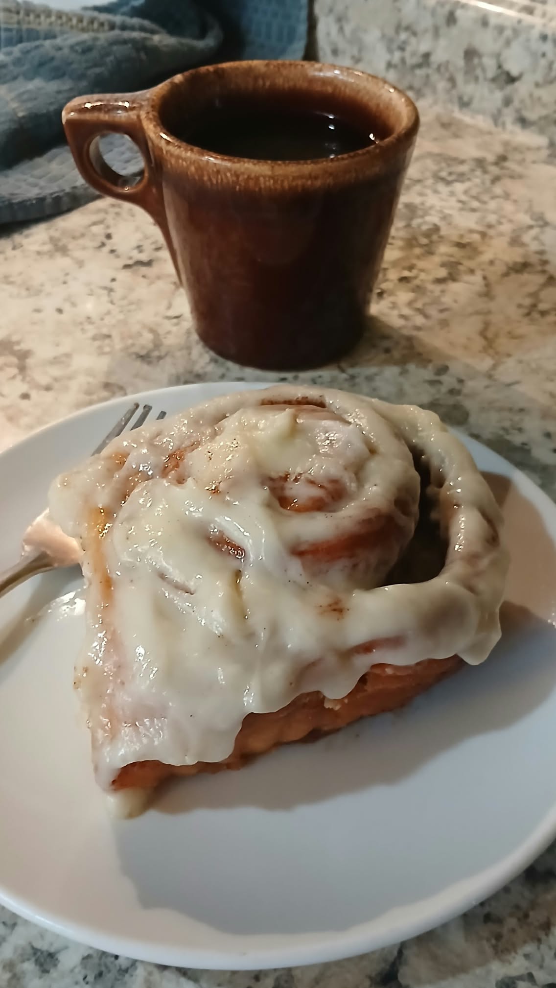 Cinnamon rolls (4)